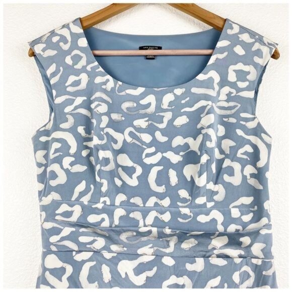 Ann Taylor Blue Silk Leopard Print‎ Dress Size 6P - Picture 4 of 8